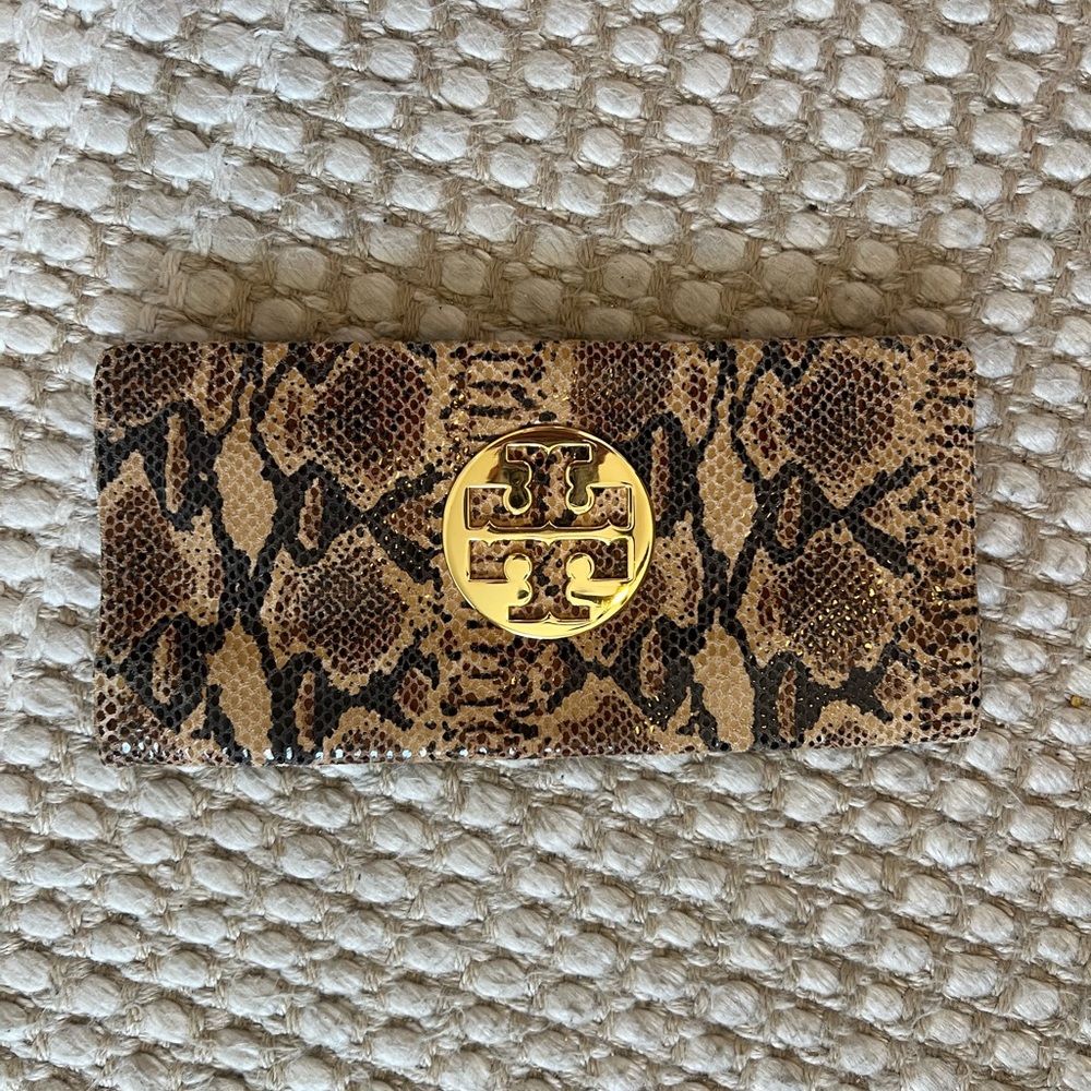 Tory Burch Magnetic Slim Wallet / Clutch